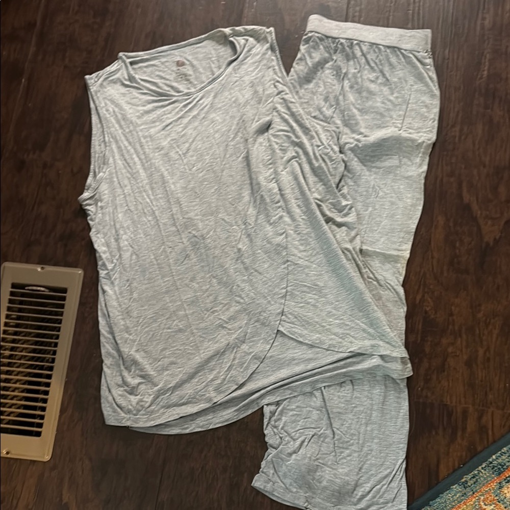 Kindred Bravely Gray nursing Pajama Set for Cozy Comfort
